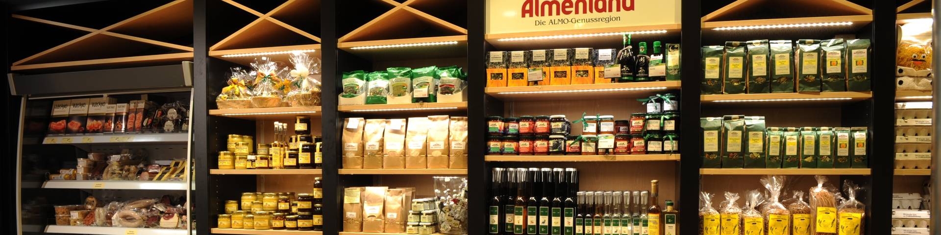 Almenland-Ecke im EKZ Reisinger